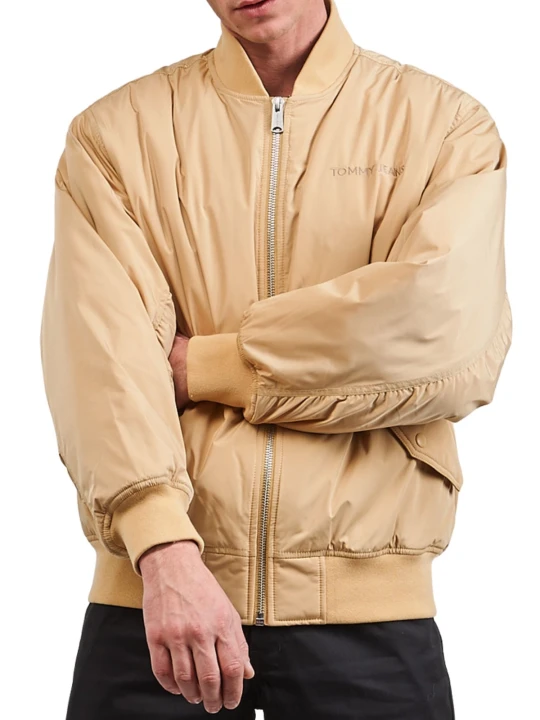 pol_pl_Kurtka-meska-Jacket-mens-Tommy-Jeans-DM0DM17879-AB0-TAWNY-SAND-25968_1.webp