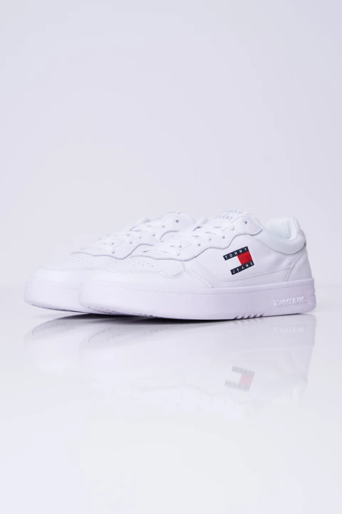 sneakersy-biale-skorzane-tommy-jeans-em0em01443 (2).jpg